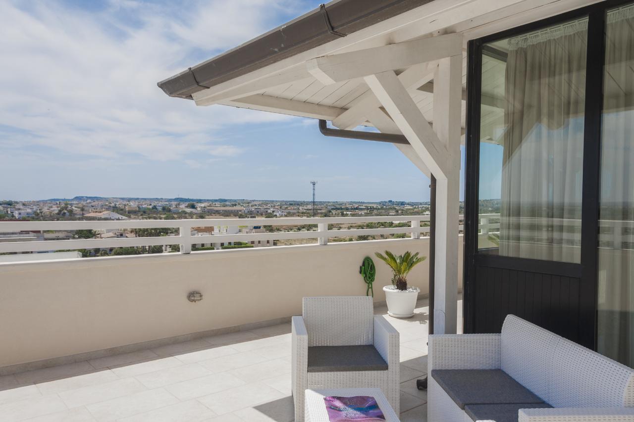 Attico Saker Apartment Racale Exterior photo